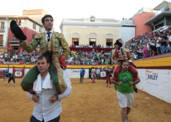 setmana de bous algemesí triunfadores leo valadez andy younes garcigrande domingo hernandez carlos bueno moises castell la veu d'algemesí