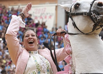 setmana de bous algemesí ana rita alcurrucén carlos bueno moises castell