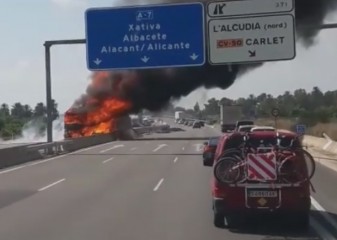 incendio camión A7 la veud'algemesí