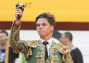 Juan Pedro Llaguno-Guadaira-García Navarrete-setmana taurina algemesi-novillos-fotoperiodismo valencia-agencia de prensa valencia-prensa valencia-comunicacion-periodismo-marketing-publicidad-diseño-carteleria-carton pluma-video corporativo-agencia prensa2-moises castell-carlos bueno-la veu d'algemesí