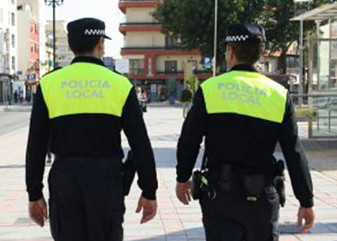 policia local algemesi-fotoperiodismo valencia-agencia de prensa valencia-prensa valencia-comunicacion-periodismo-marketing-publicidad-diseño-carteleria-carton pluma-video corporativo-agencia prensa2-moises castell-carlos bueno-la veu d'algemesí