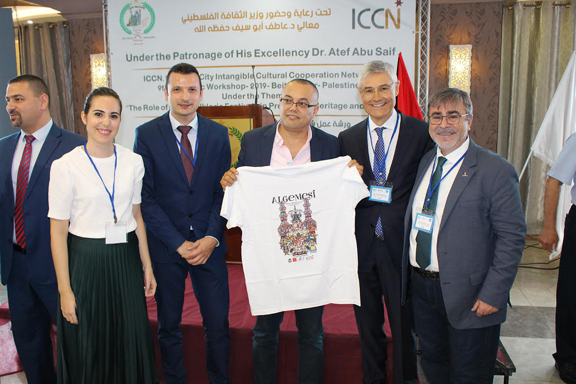 El ministre de Cultura palestí s'emociona amb la festa de la Mare de Déu d'Algemesí