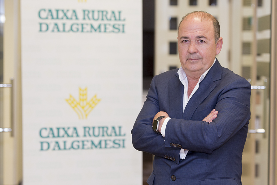 paco soler director caixa rural algemesi