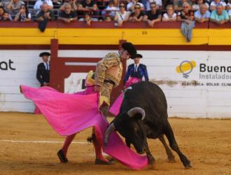 Porta Mirave setmana bous algemesi moises castell carlos bueno prensa2